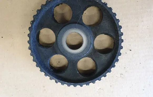 Volkswagen Caddy Camshaft pulley/ VANOS 069109111
