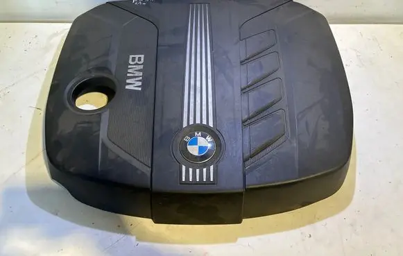 BMW 5 F10 F11 Engine cover (trim) 7802847 11252010