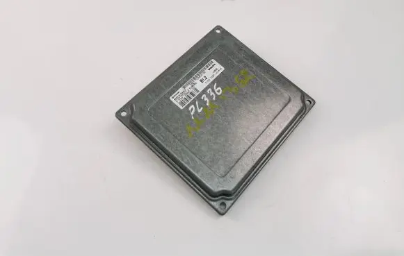 Volvo S40 Engine control unit/module 5N5112A650AA
