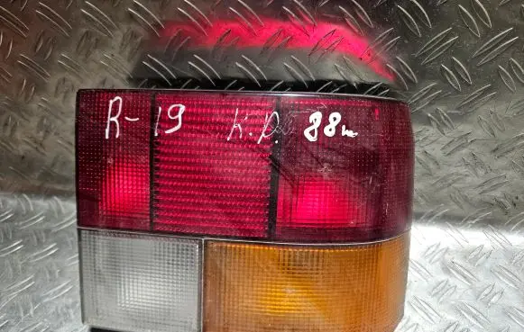 Renault 19 Rear/tail lights 87096 87001