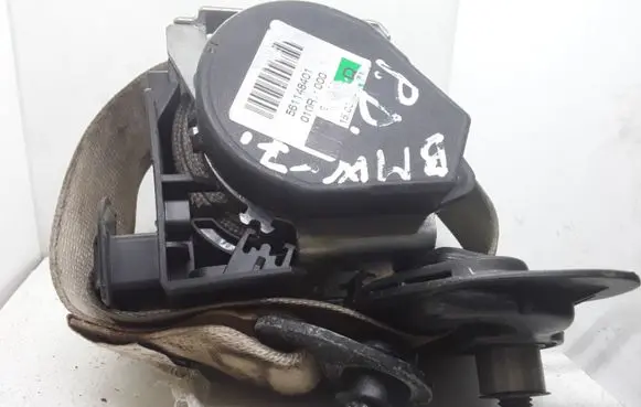 BMW 7 E65 E66 Front seatbelt 561148401 010R000
