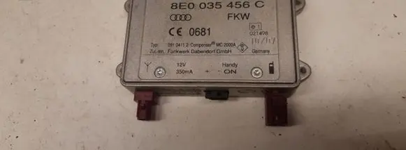 Audi A4 S4 B6 8E 8H Antenna control unit 8E0035456C