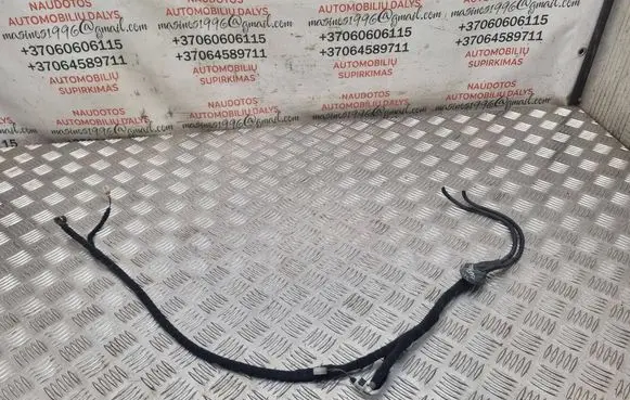 Volkswagen Touareg I Windshield washer fluid hose 