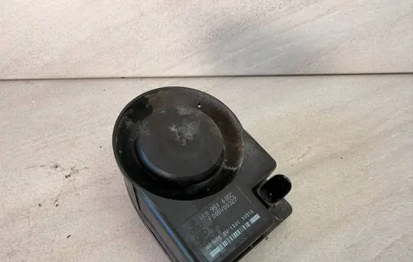 Volkswagen PASSAT B7 Alarm system siren 1K0951605C