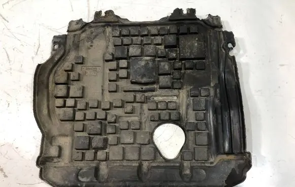 Jeep Grand Cherokee Engine splash shield/under tray