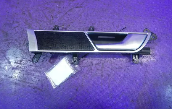 Audi A6 Allroad C6 Front door interior handle 4F0837020B