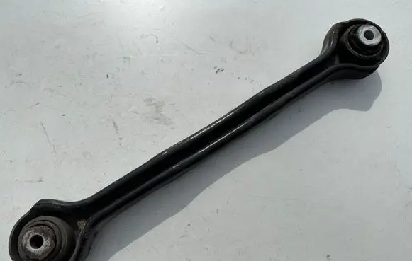 BMW 1 E81 E87 Rear control arm 6763471