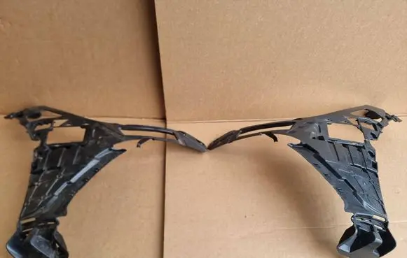 Mercedes-Benz EQE v295 Front bumper mounting bracket A2958853901 A2958854001