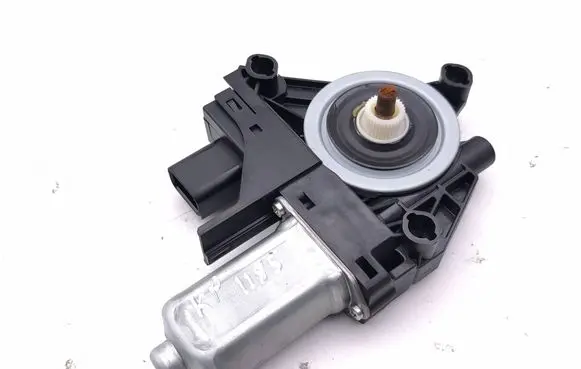 Jeep Cherokee Front door window regulator motor 931400104 WR12744