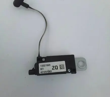 Opel Astra J Antenna control unit 13327069