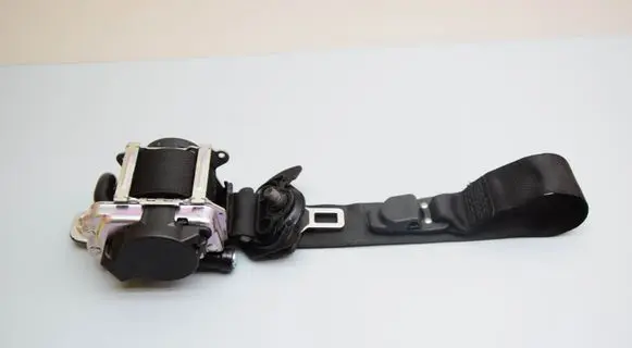 Front seatbelt