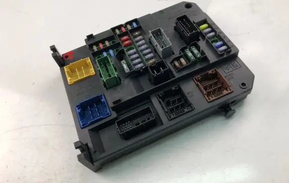 Citroen DS4 Fuse box set 9665547480