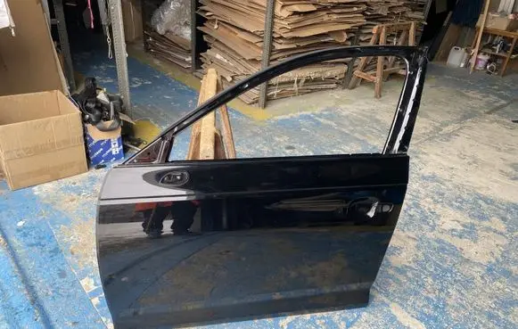 Audi A4 S4 B9 Front door 8W0837067