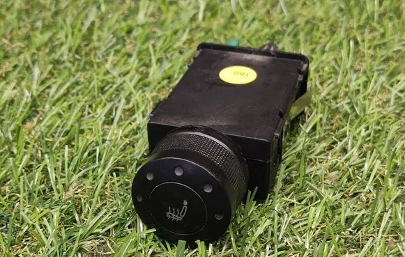 Audi TT Mk1 Seat heating switch 8N0963563B