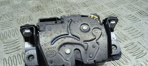 BMW 4 F36 Gran coupe Loading door lock 912935112
