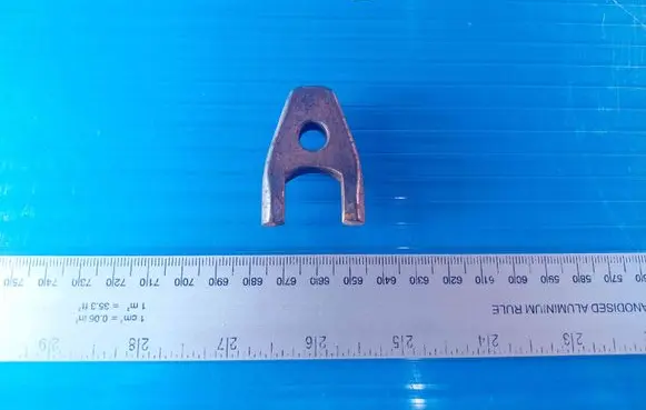 KIA Sorento Fuel Injector clamp holder