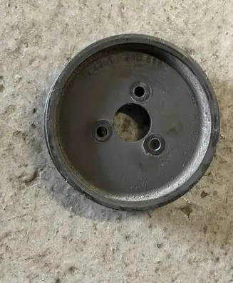 BMW X3 E83 Power steering pump pulley 32421740858