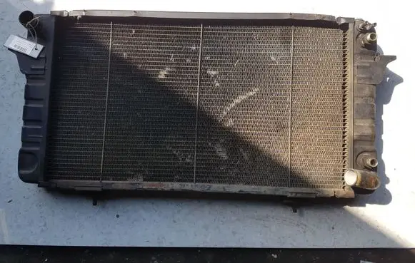 Land Rover Discovery Coolant radiator