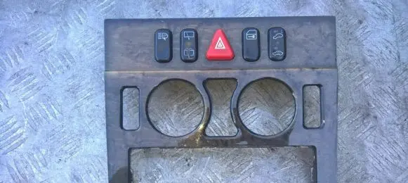 Mercedes-Benz E W210 Hazard light switch 2108210071