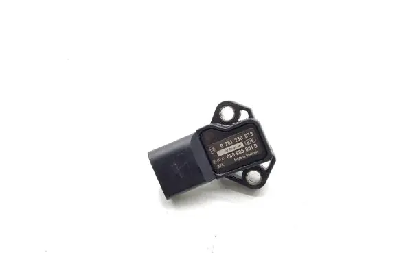 Volkswagen PASSAT B6 Air pressure sensor 038906051D 0261230073