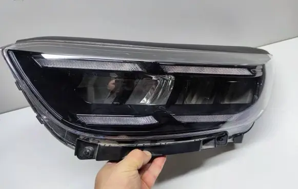 KIA Stonic Headlight/headlamp A5140190 201123