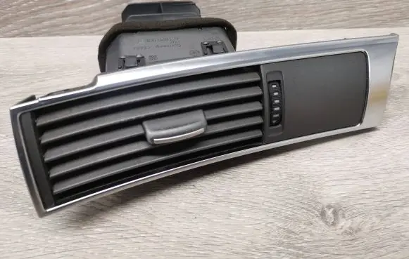 Audi A6 S6 C6 4F Dashboard side air vent grill/cover trim 4F1820901B