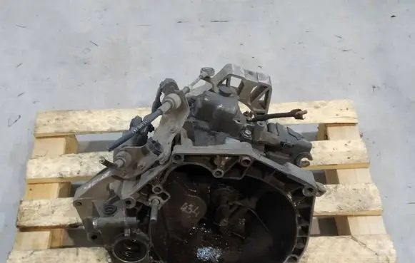 Fiat Panda II Manual 5 speed gearbox 55204040