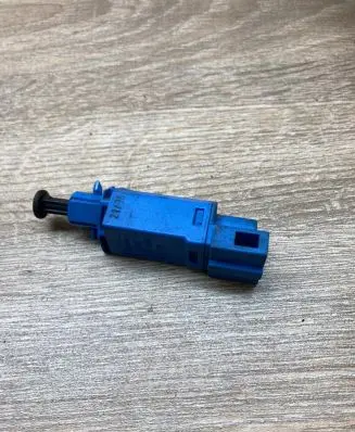 Volkswagen Golf IV Brake pedal sensor switch 1H0927189