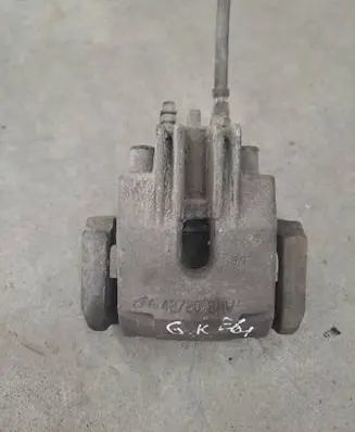 BMW 5 E60 E61 Rear brake caliper 11819000671