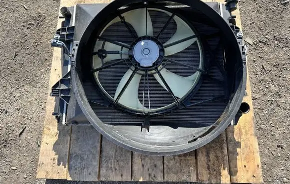 Dodge RAM 1500 DS Coolant radiator 52014808AA