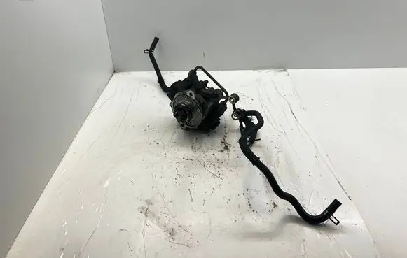 Toyota RAV 4 (XA30) Fuel injection high pressure pump 05260