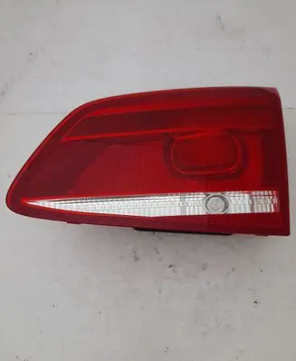 Volkswagen PASSAT B7 Tailgate rear/tail lights 605622RH 3AF945094J