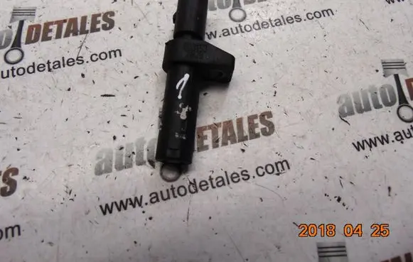 Mercedes-Benz C W203 Crankshaft position sensor A0031532828