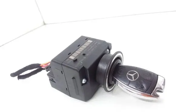 Mercedes-Benz CLS C219 Ignition lock A2115452308