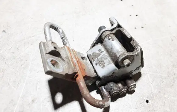 Audi A6 S6 C5 4B Front door lower hinge 