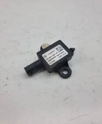 Mercedes-Benz E W212 Airbag deployment crash/impact sensor A2129056501