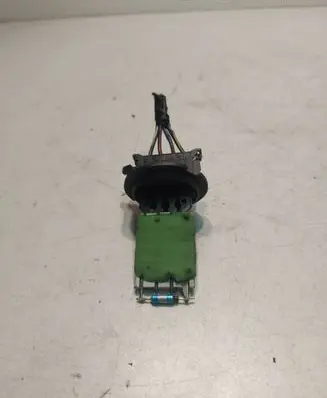 Mitsubishi Colt Heater blower motor/fan resistor 