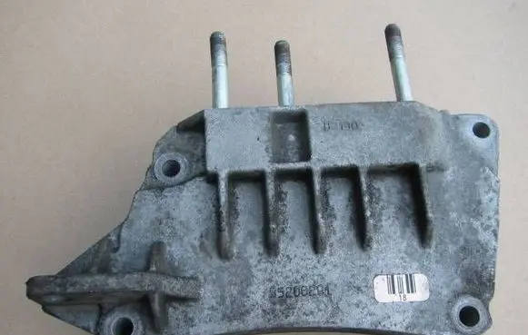 Fiat Panda II Engine mounting bracket 55206291