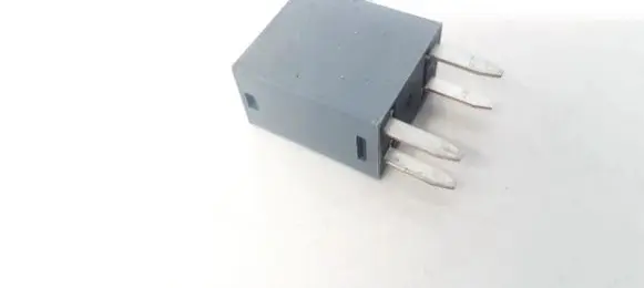 KIA Carens II Other relay 9522038000 95220-38000