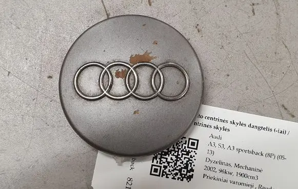 Audi A3 S3 8L Original wheel cap 8D0601170