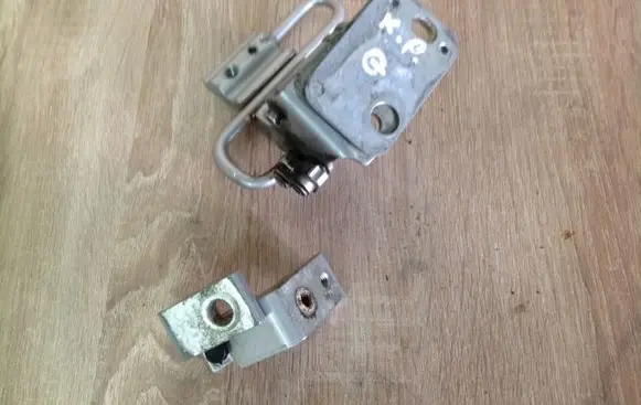 Audi A6 S6 C6 4F Rear door hinge set 