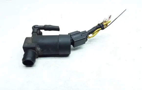 Volvo XC90 Windscreen/windshield washer pump
