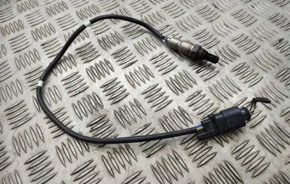 Volkswagen Golf VII Lambda probe sensor 04L906262A