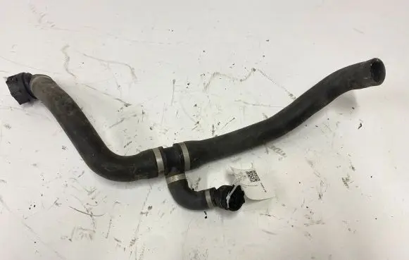 Mercedes-Benz ML W164 Engine coolant pipe/hose