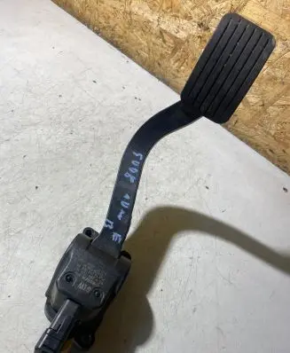 Peugeot 5008 Accelerator throttle pedal 9671416880 0280755167