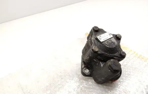 Iveco Daily 4th gen Power steering pump 7682955142 504243548 0059392