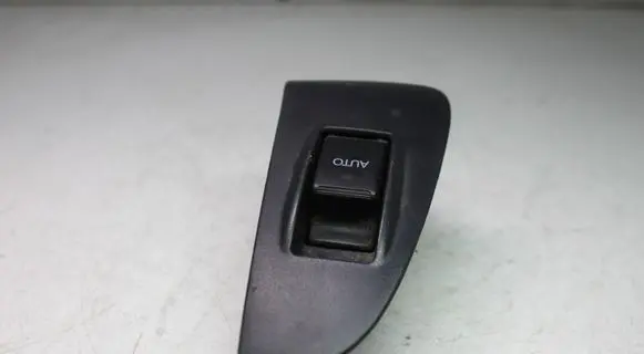 Toyota Prius (XW20) Electric window control switch 7427105020