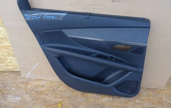 Peugeot 5008 II Rear door card panel trim