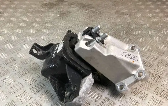 KIA Sportage Engine mount bracket