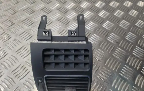 Volkswagen Touran II Dashboard side air vent grill/cover trim 1T0819704E